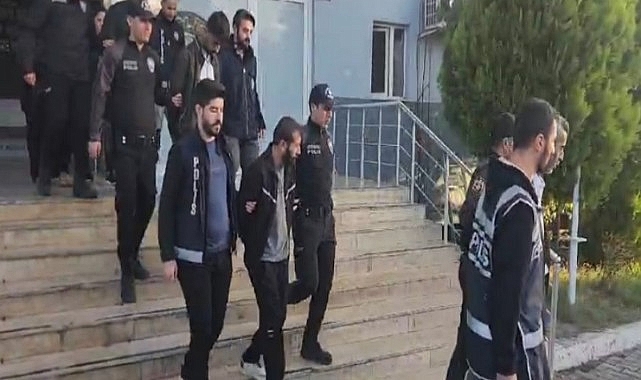Şanlıurfa'da 17 vatandaşı dolandıran 5 kişi tutuklandı