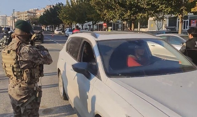 Şanlıurfa'da huzur denetimi! 6 araç men edildi