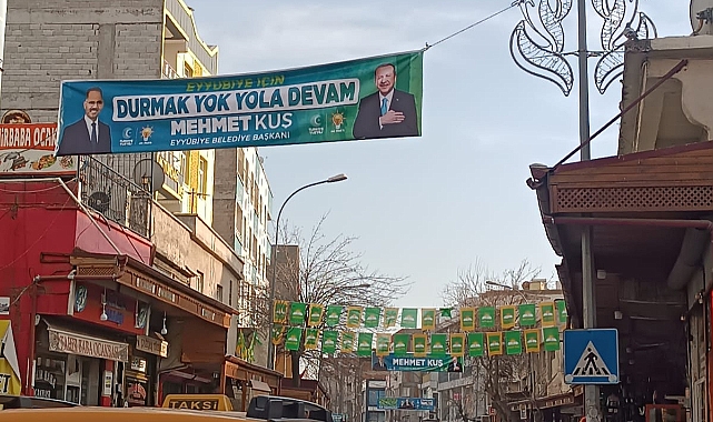 Billboard başkalığından afiş başkanlığına terfi etti